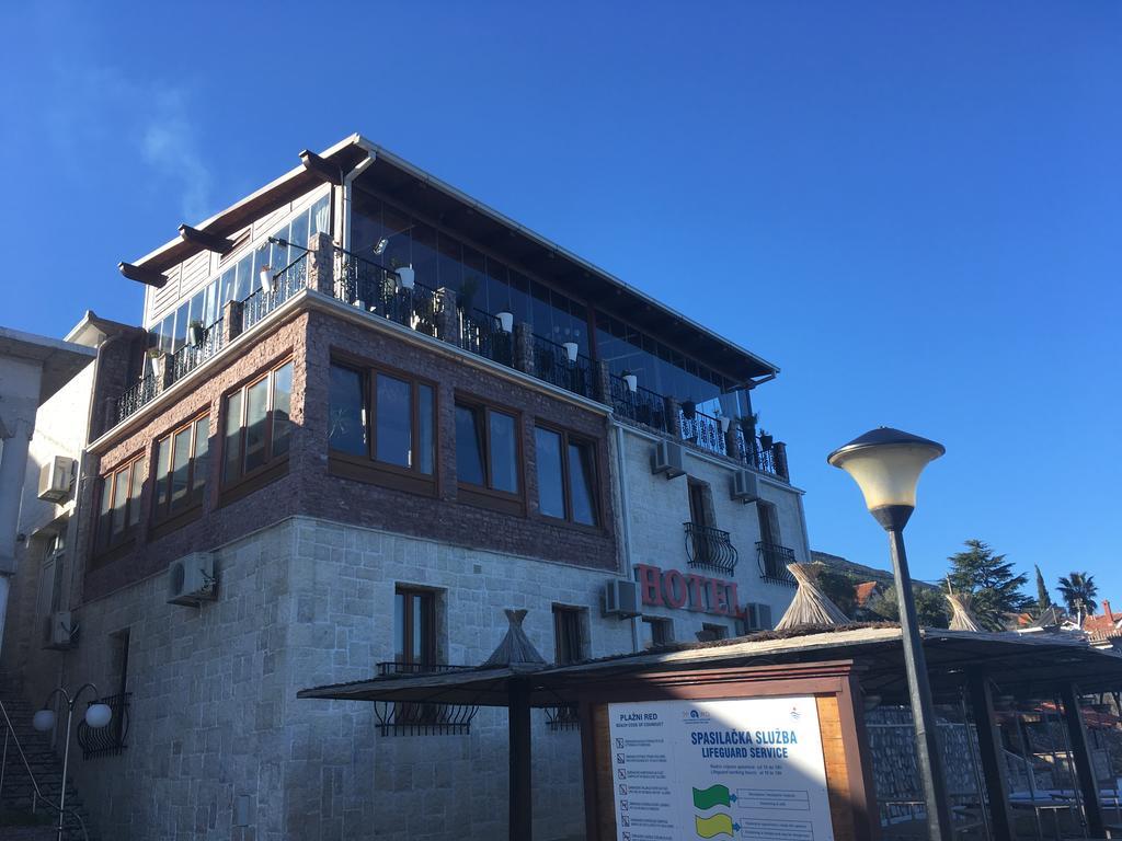 Hotel Anderba Krasići Exteriör bild